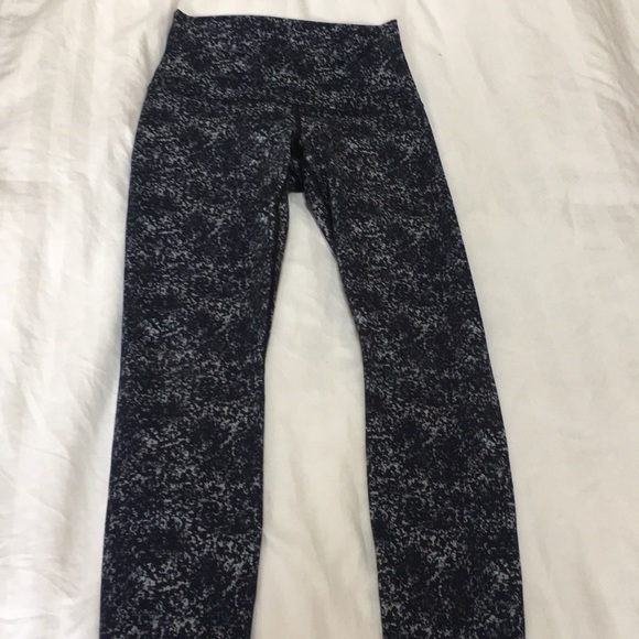 Lululemon Hightimes Leggings - Picture 2 of 6